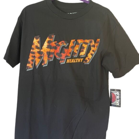 ❣️5/$50 NWT Mighty Healthy NYC Mens Black Tshirt - Picture 1 of 1